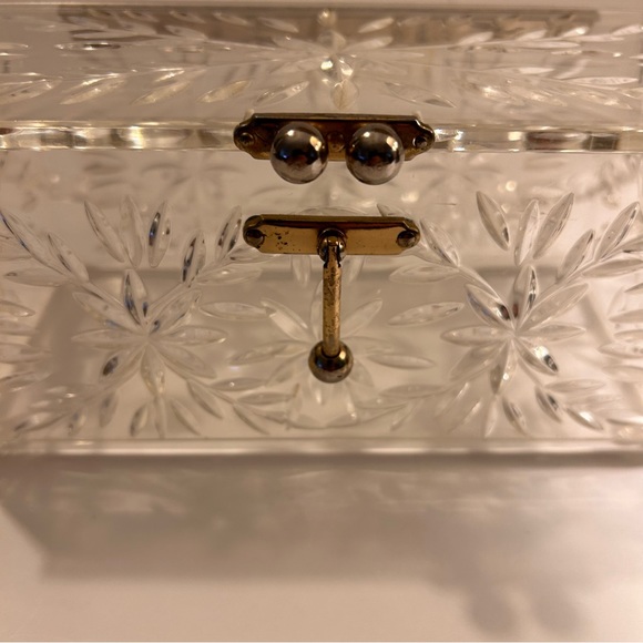 Vintage Clear Carved Lucite Box Purse - Picture 12 of 12